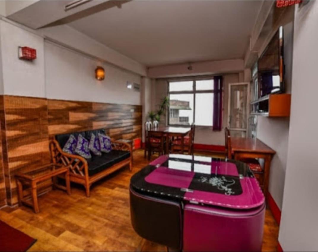 Darjeeling Hi De Stay Exterior foto